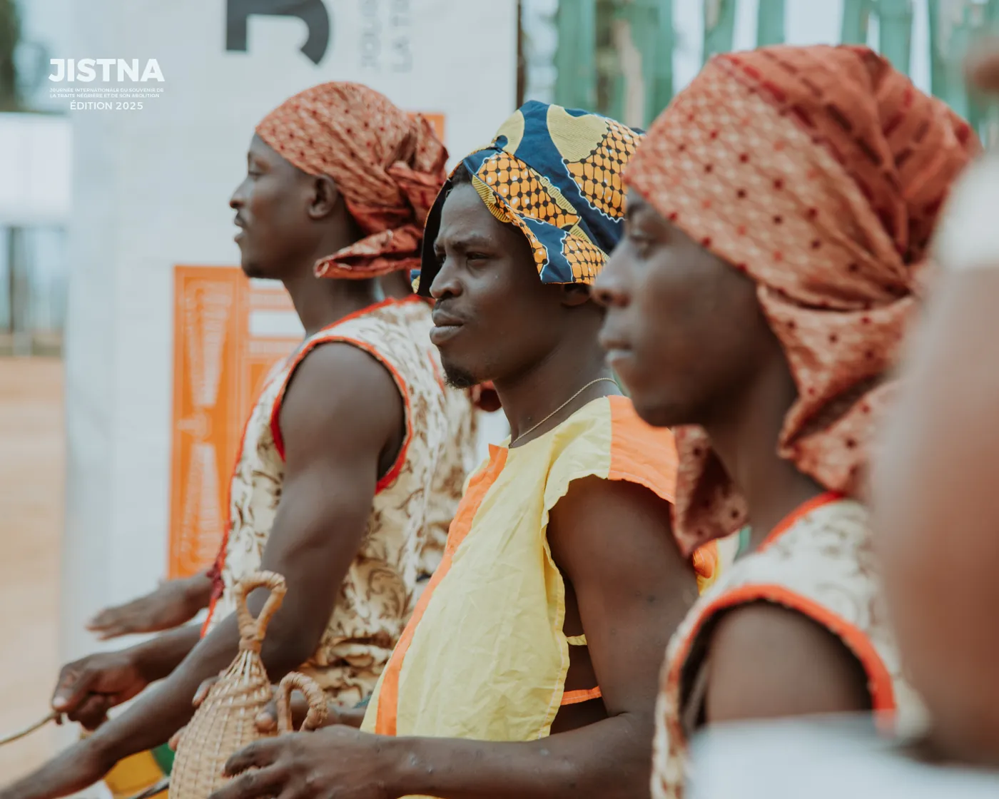 Danseurs en tenue traditionnelle, édition 2025